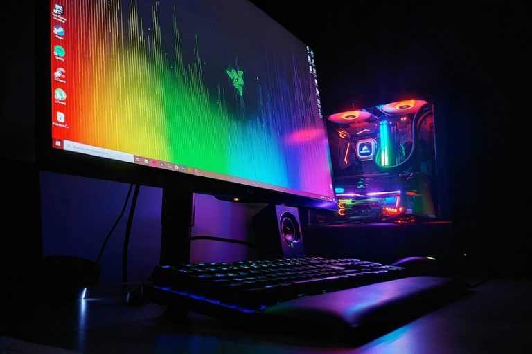 Steam es la última prueba de que el problemón que Microsoft tiene con Windows 10 va a más y tiene difícil solución