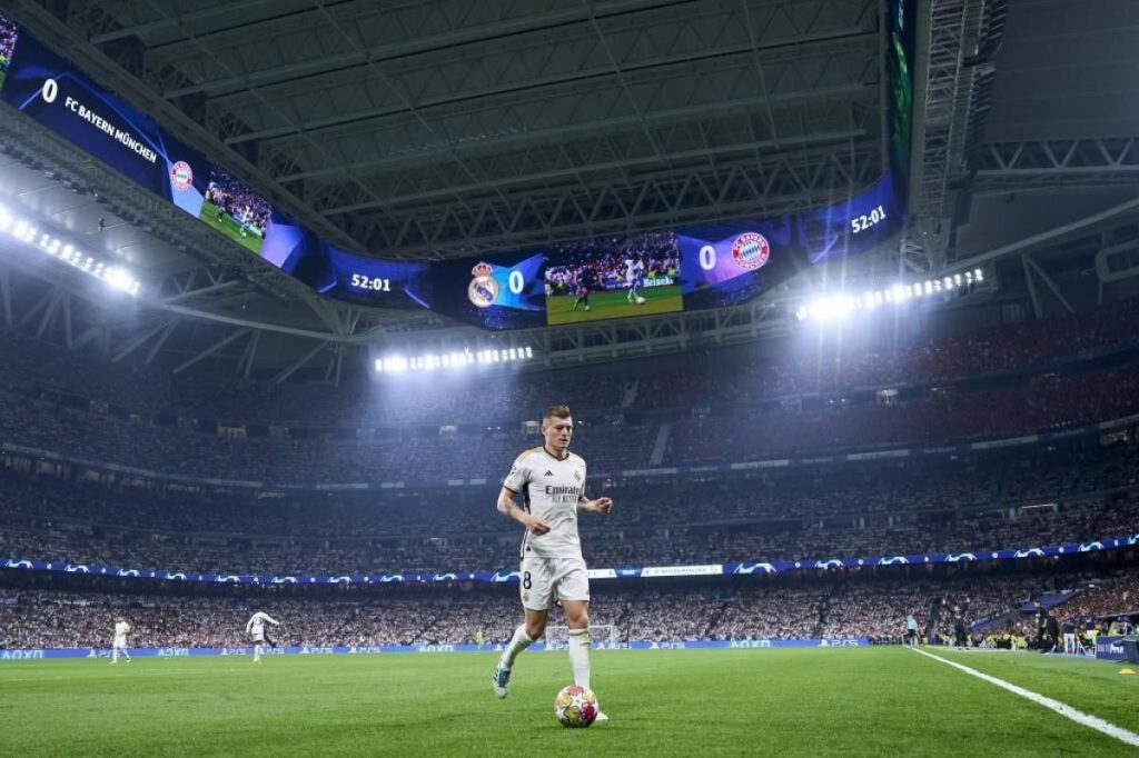 Toni Kroos descuelga las botas y 'vuelve' de su retiro: jugará con su hermano