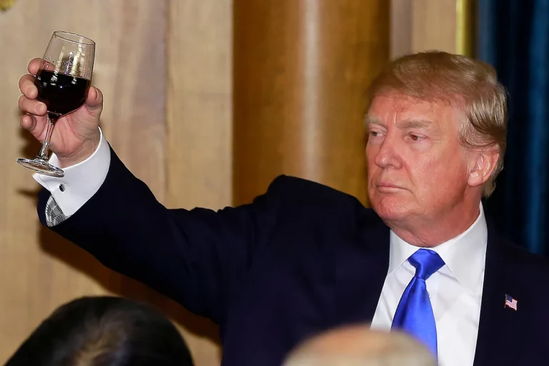 Trump golpea al vino en represalia contra la UE
