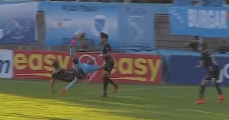 Video: el golazo de chilena para el empate agónico del CADU :: Olé