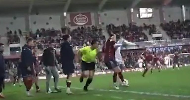 Video: lo habían reemplazado y entorpeció un ataque rival :: Olé