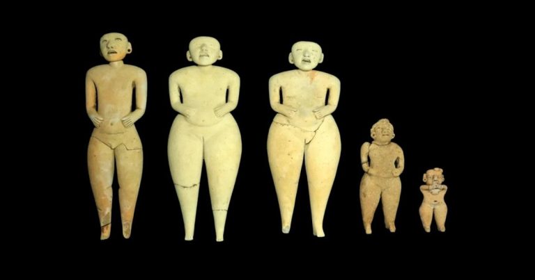 descubren en El Salvador marionetas de arcilla de 2.400 años de antigüedad con expresiones sorprendentes y cabezas móviles