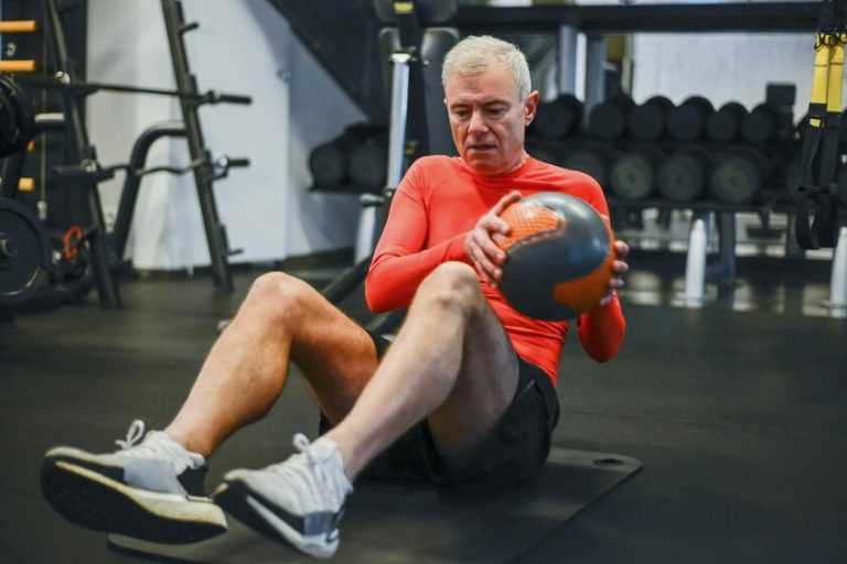 por qué seguir haciendo deporte en la edad adulta nos puede ahorrar un susto con la hipertensión