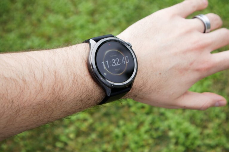review con características, precio y especificaciones