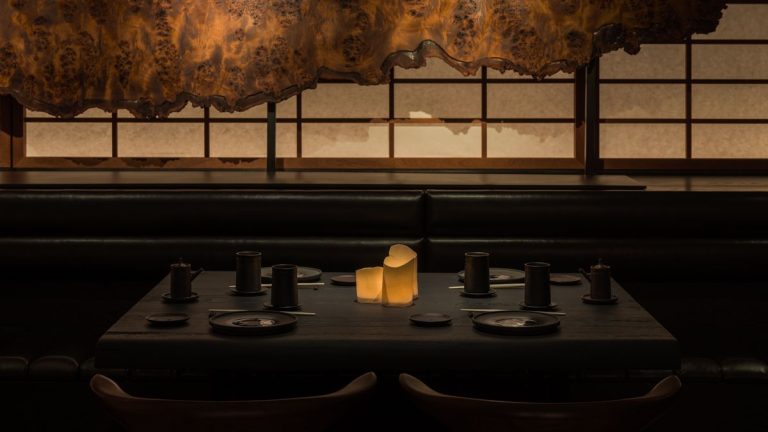 “¡Ni teriyaki, ni tempura!”: el sushi según la sagrada filosofía de Peter Park, que desembarca en la tienda de Saint Laurent en París