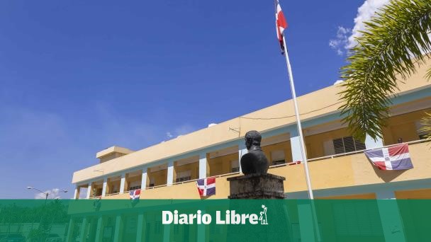 ¿Cómo se maneja un comportamiento inapropiado en escuela pública?