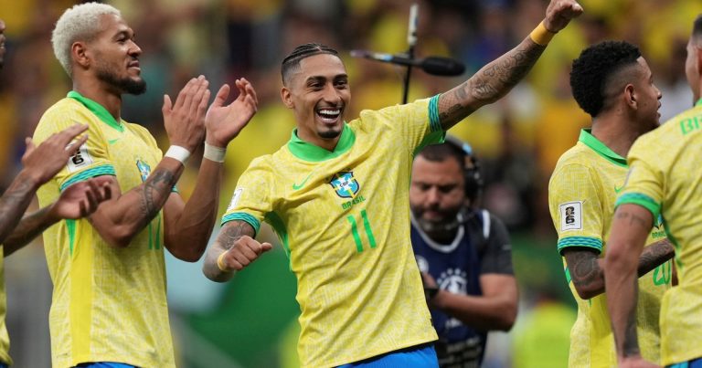 ¿Por qué Brasil efectuó siete cambios ante Colombia? :: Olé