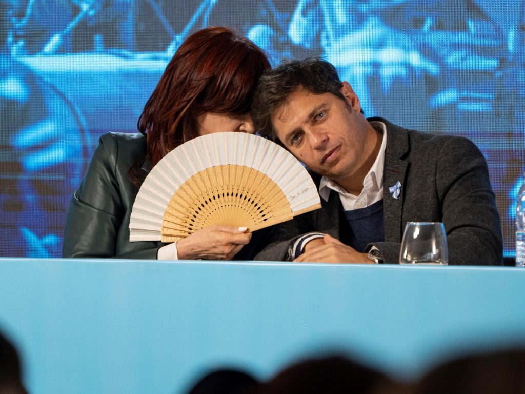 Axel Kicillof se le acercó 14 puntos