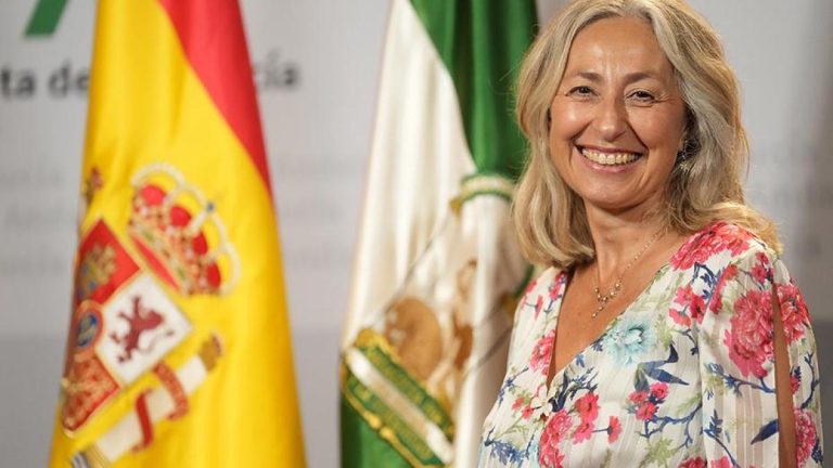 Imputado un cargo del Servicio Andaluz de Salud por fraccionamiento de contratos