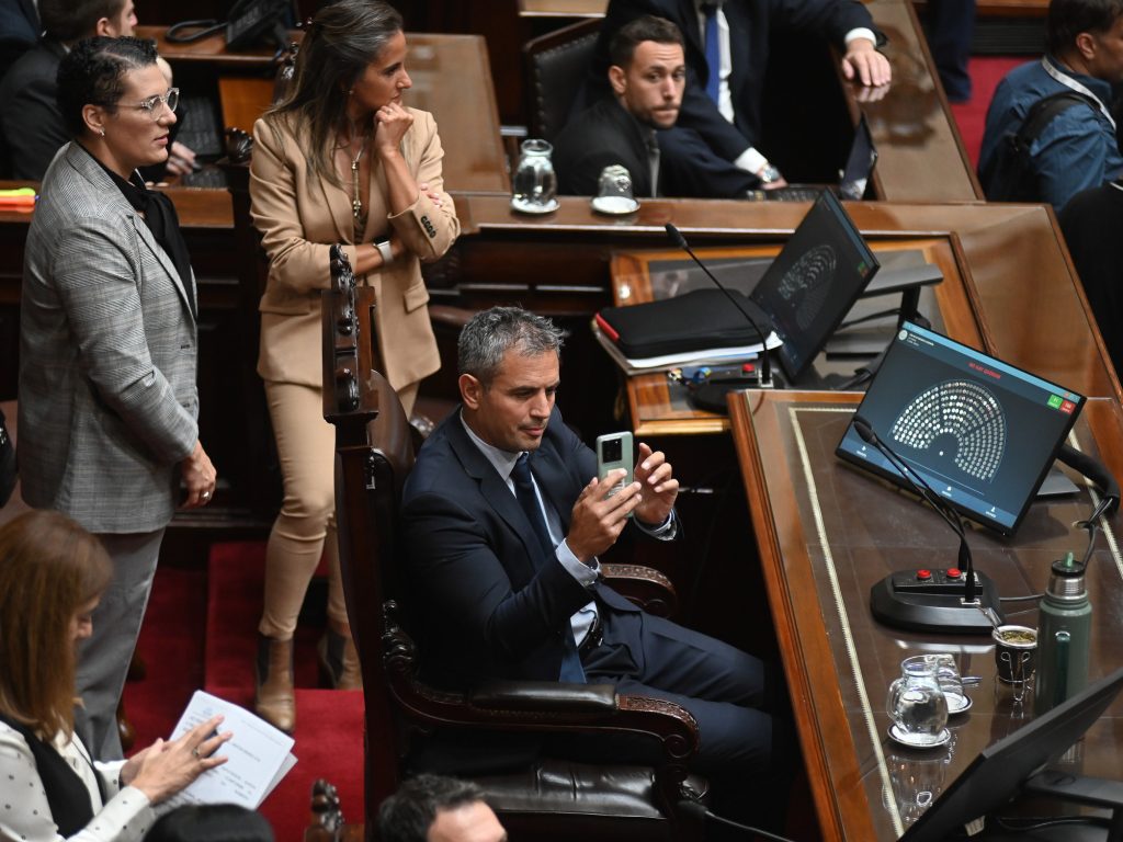 la oposición juntó el quórum, busca llevar a Karina al Congreso y avanzar con la comisión investigadora
