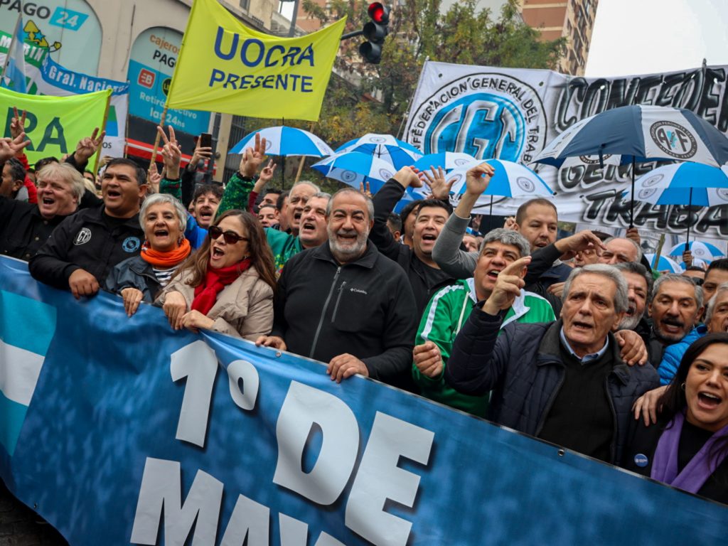el Gobierno amenaza con avanzar con las reformas laborales que quedaron pendientes del DNU 70