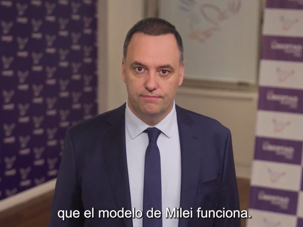 Adorni lanzó su spot junto a Milei para impulsar la campaña de LLA en las legislativas porteñas