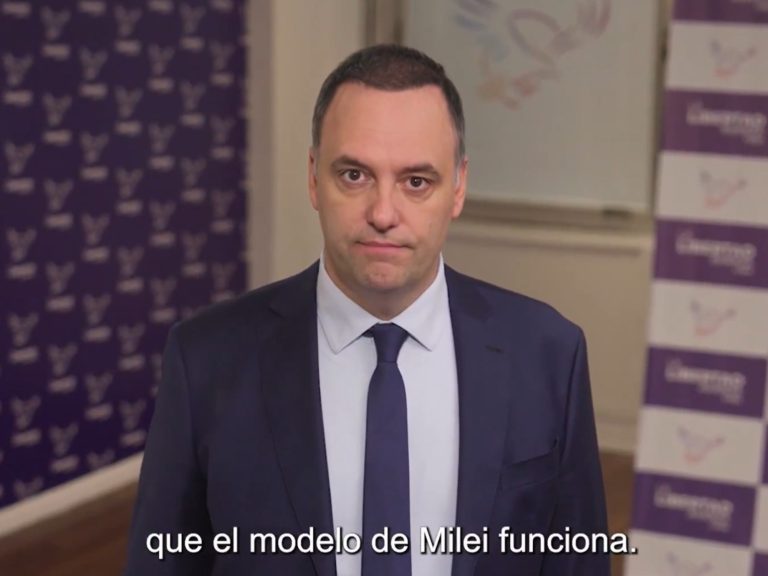 Adorni lanzó su spot junto a Milei para impulsar la campaña de LLA en las legislativas porteñas