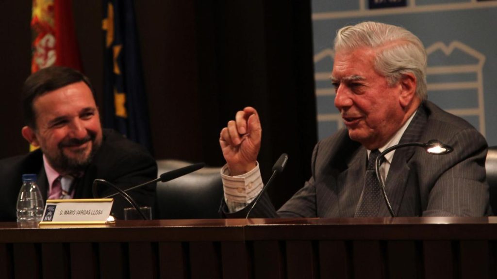 Mario Vargas Llosa, los libros y la vida