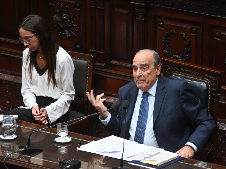 Francos y Cúneo Libarona van a la interpelación en Diputados, pero hay dudas sobre Luis Caputo