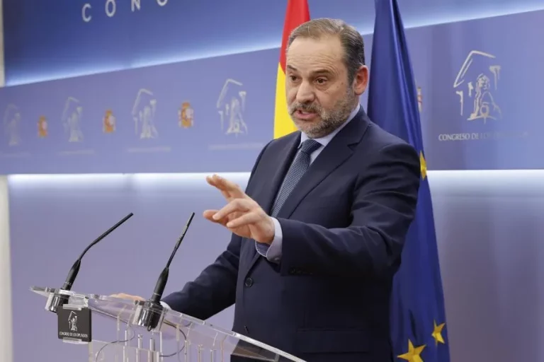 Ábalos presenta un contrainforme en el Supremo sobre sus propiedades y acusa a la UCO de actuar "bajo una idea predeterminada de culpabilidad"