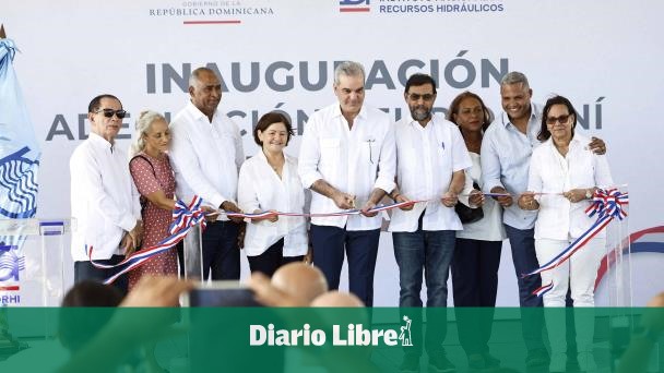 Abinader entrega obras viales y de infraestructura en Baní