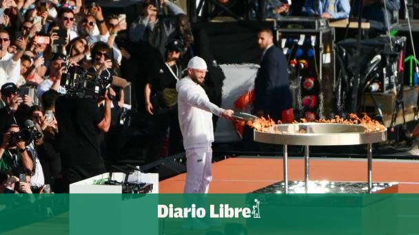Antorchas olímpicas de la ceremonia de París 2024 será subastadas