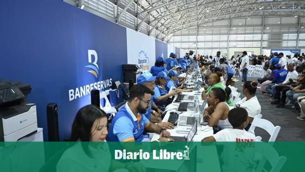 Banreservas lleva jornada de bancarización al Nuevo Domingo Savio