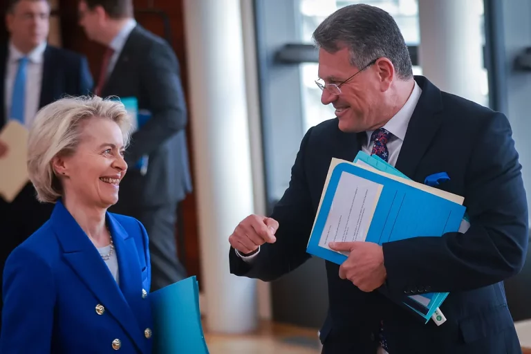 Bruselas avisa de la falta de compromiso de EEUU en la negociación arancelaria