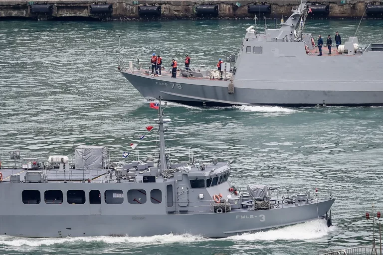 China impone sanciones a 11 empresas de Estados Unidos por "cooperación militar con Taiwán"