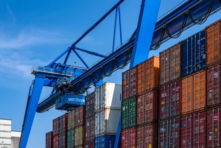 China responde a EU con aranceles del 84% y agrava la guerra comercial