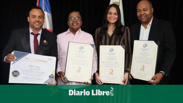 Cinco periodistas de Diario Libre son reconocidos