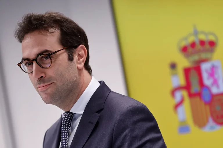 Cuerpo se reúne hoy con el secretario del Tesoro estadounidense en Washington