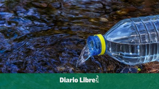 El agua de manantial en el mercado dominicano