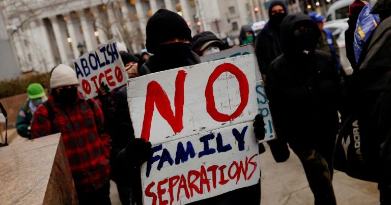 El encargado de migración de EU quiere que las deportaciones funcionen como Amazon