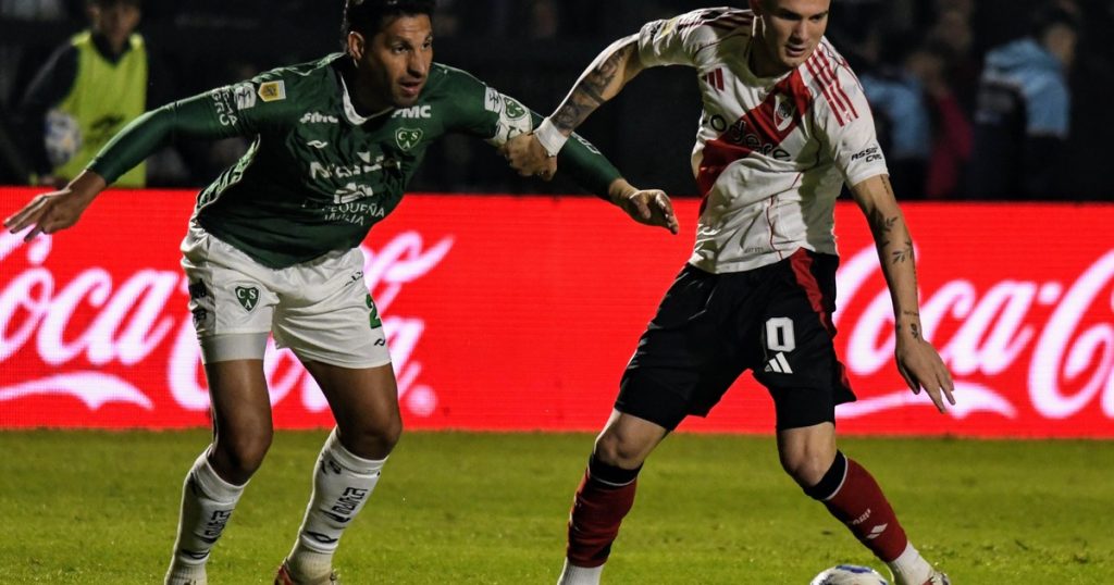 El ex Boca que a sus 40 años le convirtió a River y fue picante: "Nos tiraron un centro de mierda y nos hicieron un gol" :: Olé