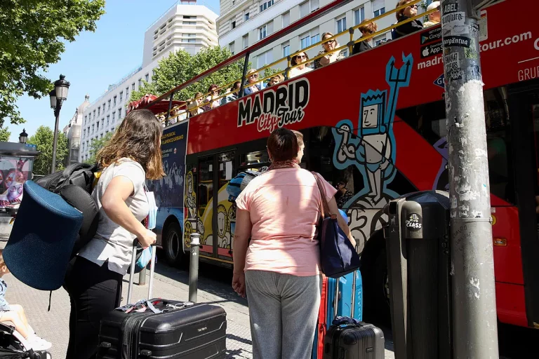 El turismo espera crecer un 4% este año pese al impacto de la guerra arancelaria