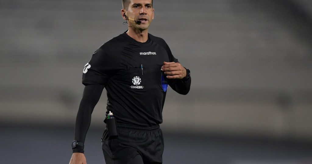 En Brasil suspendieron al referí que dirigirá Independiente - Boston River :: Olé