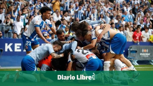 Espanyol aplasta a Rayo Vallecano y se aleja del descenso en la Liga