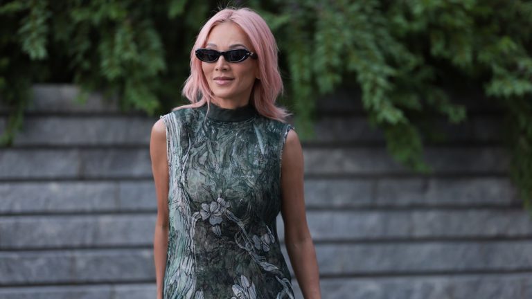 Esta primavera vuelve el pelo de rosa ‘Milk Tea Rose’