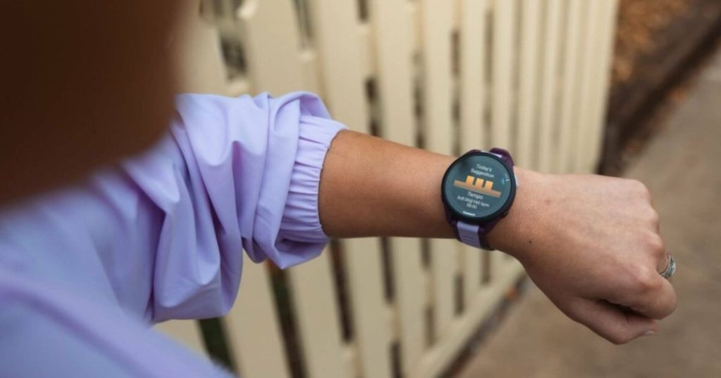 La respuesta de Garmin a OnePlus no se ha hecho esperar con el fuerte hundimiento del popular Forerunner 165