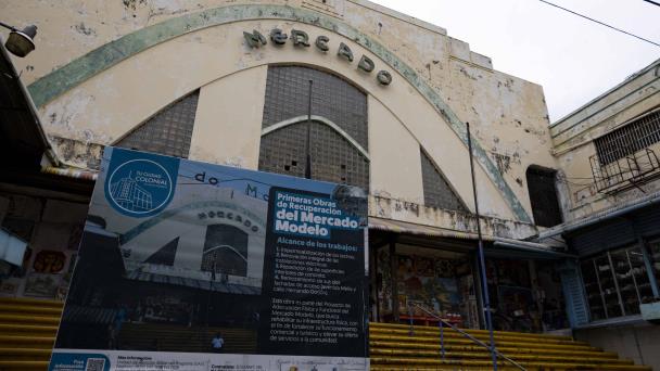 Las autoridades tienen cuatro meses remozando el Mercado Modelo