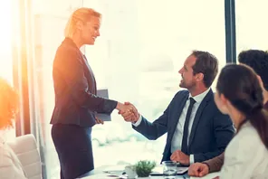 Las pequeñas empresas contratan un 38% menos de empleados en los últimos seis años