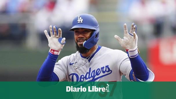 MLB: Teoscar conecta 2 jonrones, empuja 5, Dodgers pierden