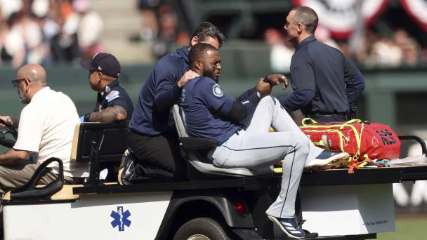 MLB: Victor Robles se lesiona tras espectacular atrapada