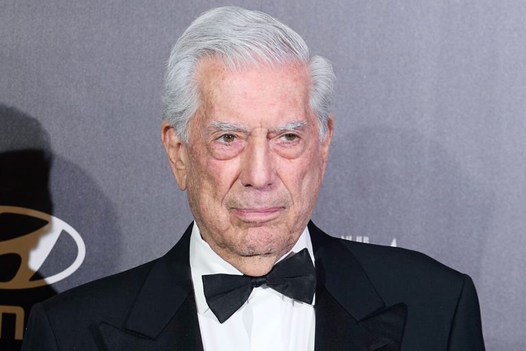 Mario Vargas Llosa, el último sobreviviente del Boom, muere a los 89 años