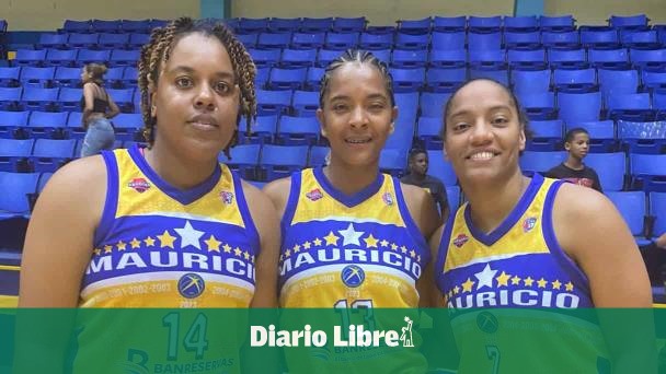 Mauricio Báez y San Carlos triunfan en inicio basket superior femenino