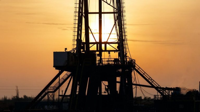 Gasolina petróleo crudo gas AIE