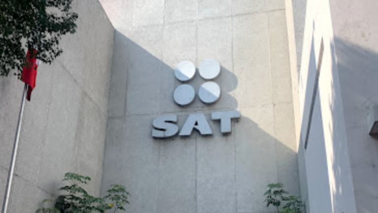 Firma de EU suspende importaciones de combustible debido a medida del SAT