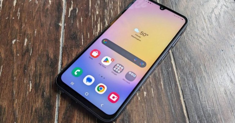 Samsung mueve rápidamente ficha en la gama media bajando el precio de su smartphone Galaxy A25