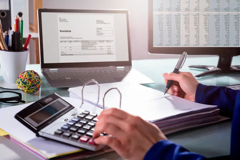 Se retrasan a 2026 las nuevas obligaciones de los programas de facturación electrónica
