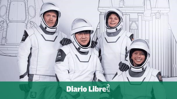 SpaceX lanza primera misión tripulada para sobrevolar polos terrestres