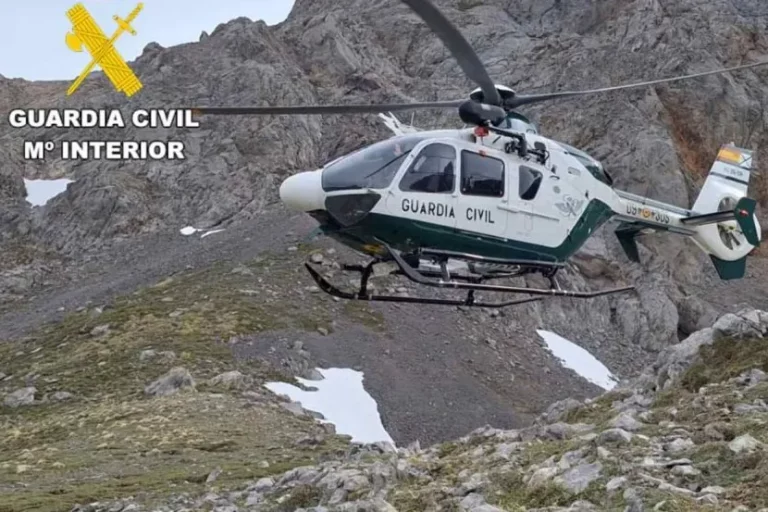 Un senderista muerto y otro grave al despeñarse en el Valle de Arintero y Rucayo, en León