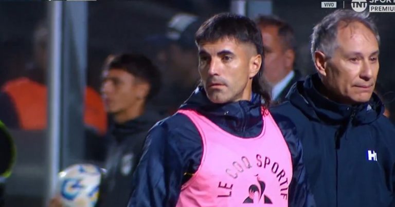 Video: Malcorra fue amonestado siendo suplente y se limpia de amarillas :: Olé