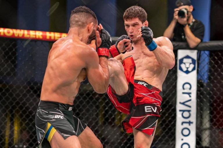 pide el cinturón y le ponen contra un debutante en la UFC